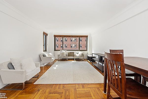 1st image of 425 E 63rd St APT W9g