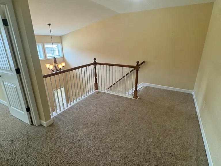 111 Castanet Ct — Photo 36