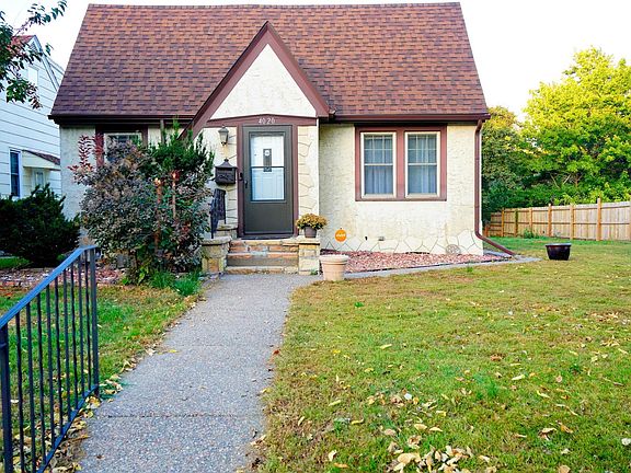 2nd image of 4020 Lake Road Ave
