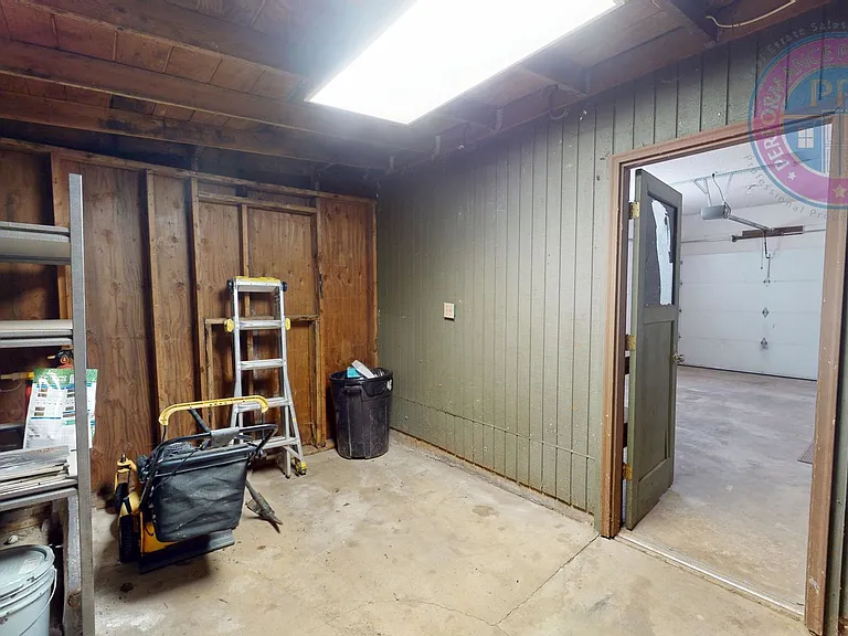 18230 Seaman St — Photo 25
