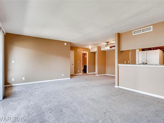5th image of 669 Oakmont Ave Unit 3718