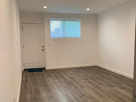 2nd image of 4211 Franklin Ave #4213-1/2