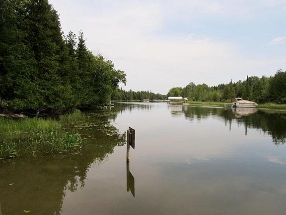 Balck River to Black Lake