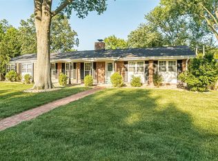 832 Ariege Dr, Saint Louis, MO