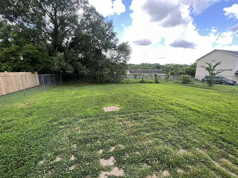 115 Bulger Dr — Photo 11