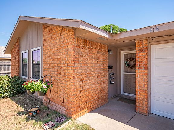 4th image of 418 Sweetbriar Dr