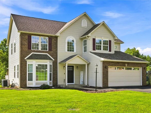 1 William Penn St, Uniontown, PA 15401
