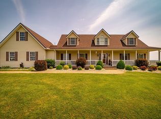 840 Leeka Rd, New Vienna, OH 45159