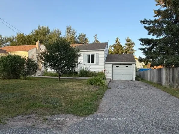 578 McPhail St, North Bay, ON P1B 5Z2