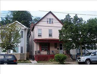 2nd image of 144 Suydam St