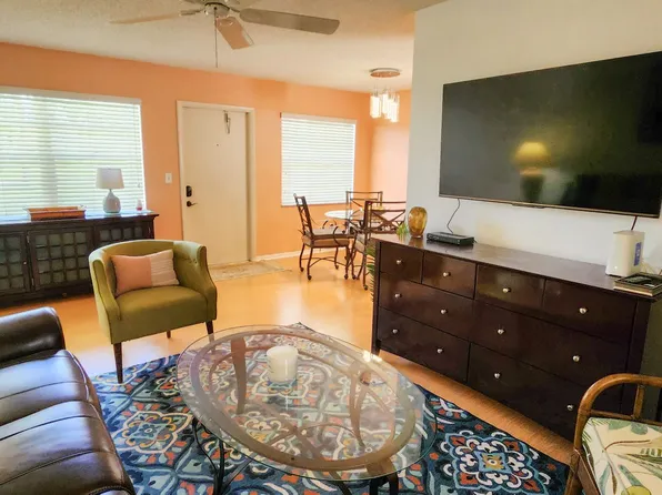 95 Spring Lake Dr APT 103, Vero Beach, FL 32962