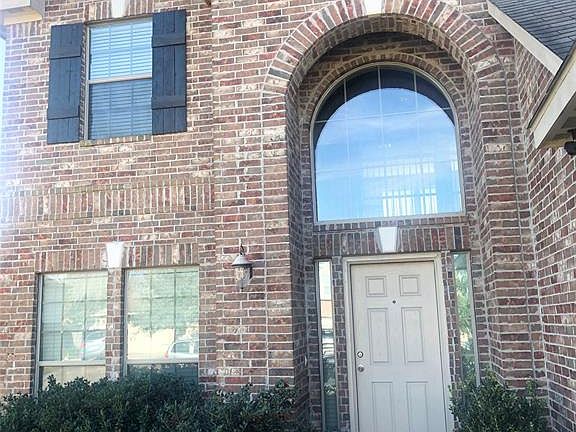 2nd image of 9403 Camelia Crest Ln