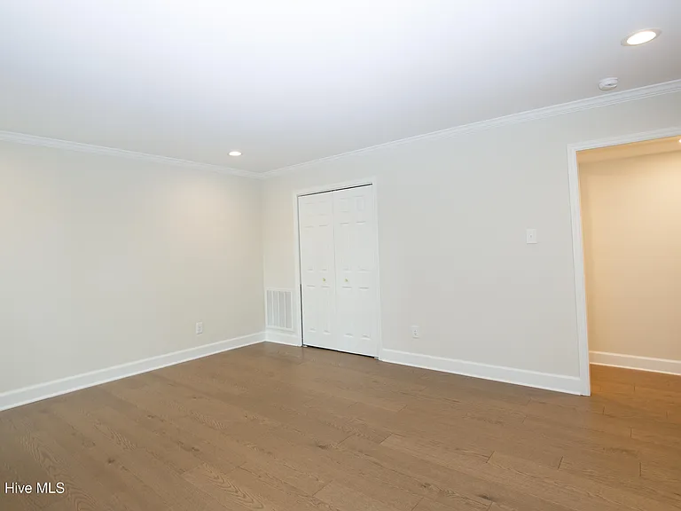 131 Racquet Ln — Photo 61
