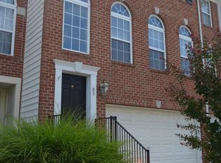 83 Two Rivers Dr, Edgewater, MD 21037