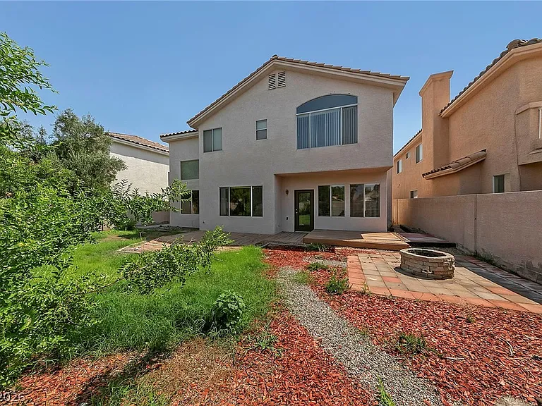 9387 Chateau Street Jean Dr — Photo 38