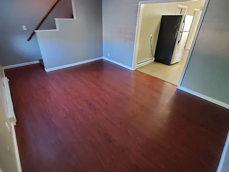 926 SE Uglow Ave #2 — Photo 5