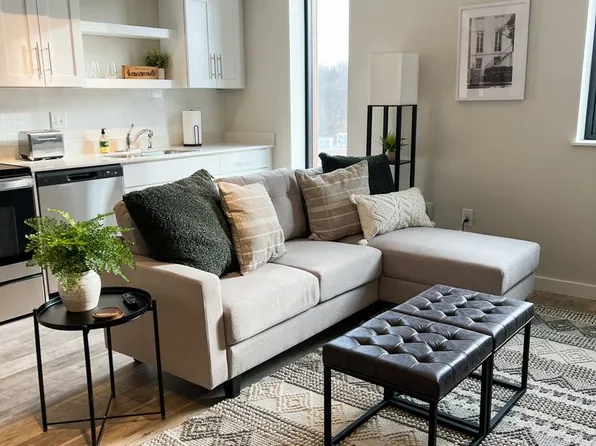 Briar Grove Apartments (Building D)