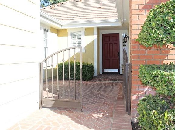 3rd image of 1409 Sunrise Cir S