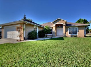 591 Quarry Ln, Sebastian, FL 32958