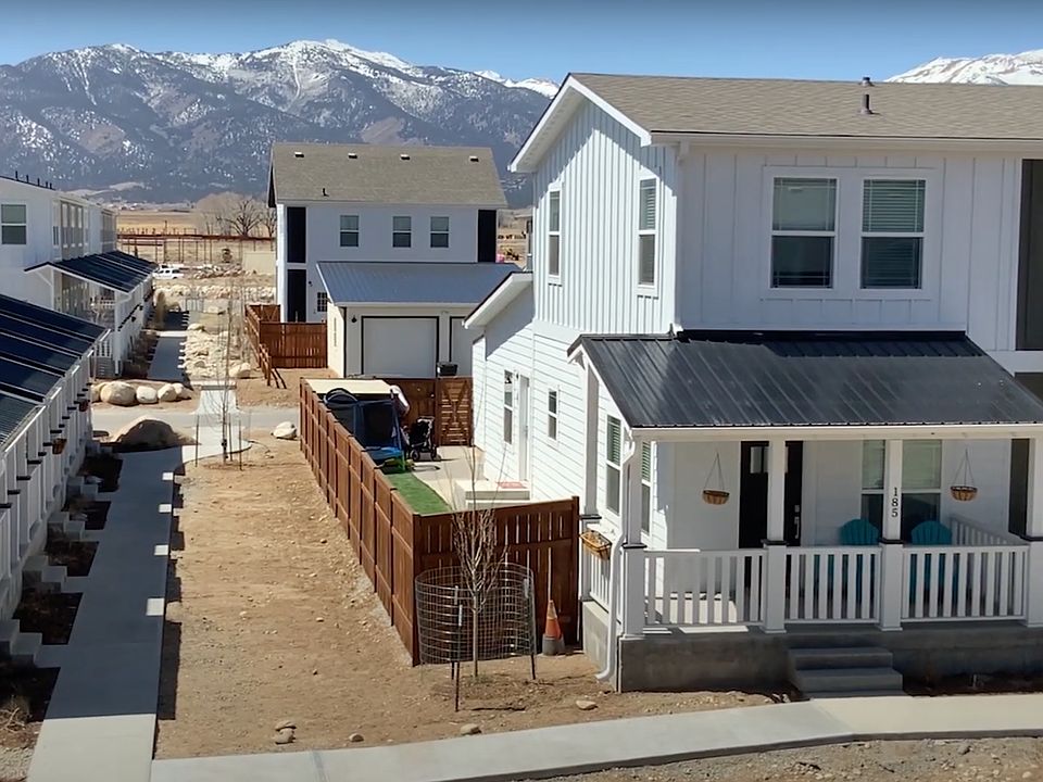 Glenn front porch and side yard