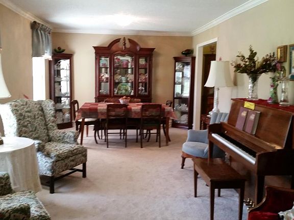 4th image of 4244 Green Acres Dr