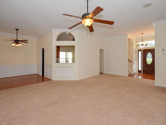 3rd image of 185 Vermillion Dr