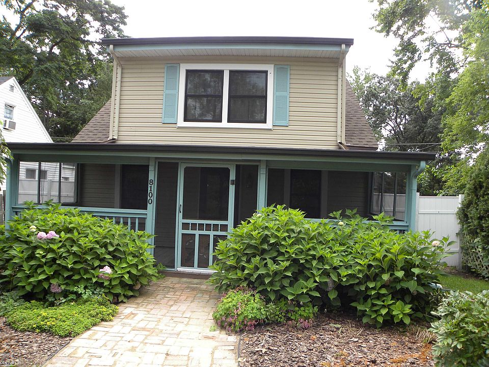 1st image of 8100 Janis St