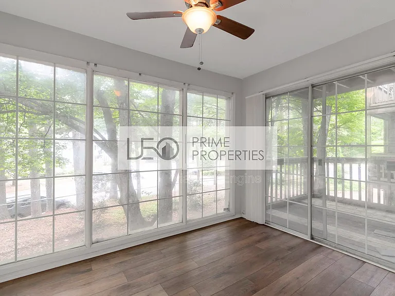 1350 Brockett Pl — Photo 12