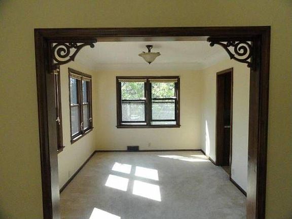 Formal Dining