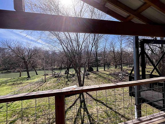 3rd image of 213 Spring Lake Dr