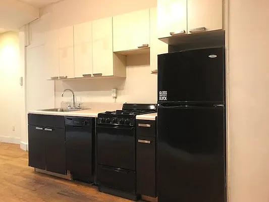 Rented by Simply Brooklyn Realty Inc | media 6