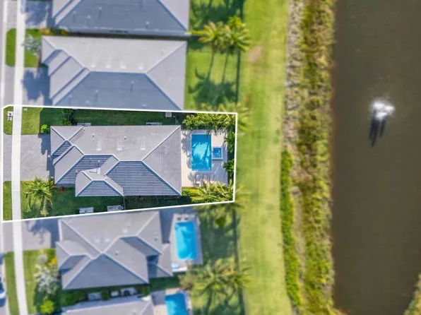 17521 Sparkling River Road, Boca Raton, FL 33496