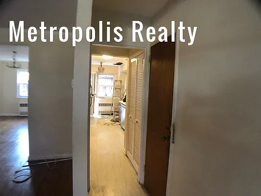 Rented by Metropolis International Realty Inc. | media 3