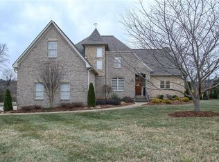 7559 Haw Meadows Dr, Kernersville, NC 27284