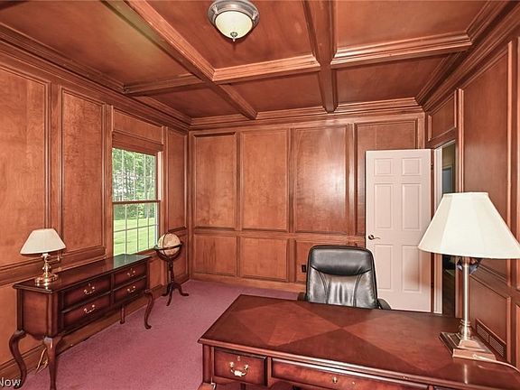4th image of 304 Fox Way