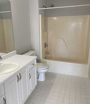 5th image of 4710 Tudor Dr #4710