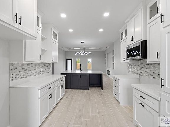 5th image of 4684 River Oak Cir