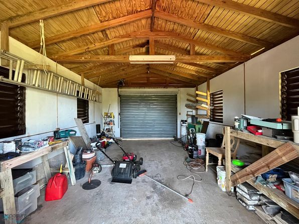 1000 Calle Estacion, Quebradillas, PR 00678