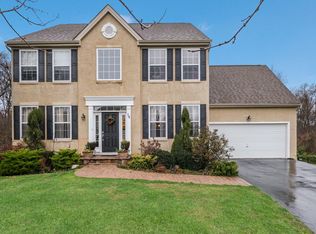 14 Buck Ln, Upper Chichester, PA 19061