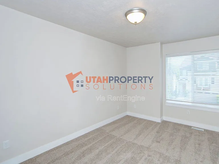 1046 E Quarry View Way — Photo 18