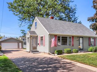 1324 Buchanan St NE, Minneapolis, MN 55413