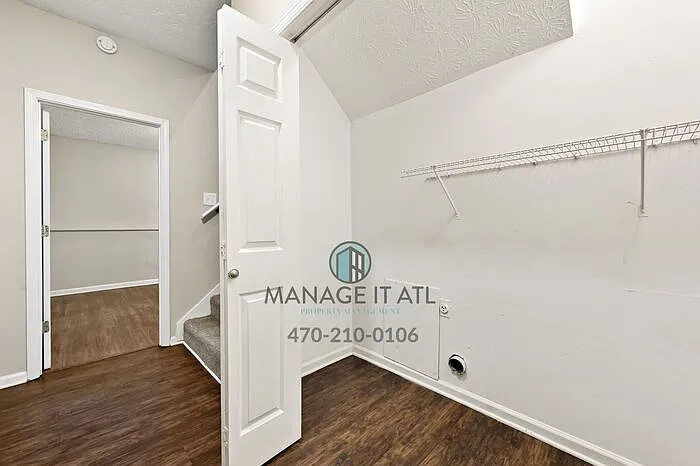 4615 Wheeler Creek Dr — Photo 36