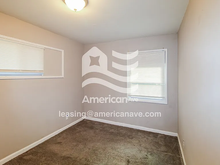 1821650_010_wm_-_bedroom_13619612.jpg
