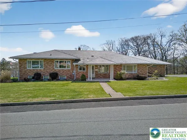 287 N 11th St, Bangor, PA 18013