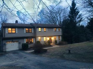 40 Luchon Rd, Willington, CT 06279