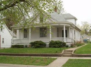 1221 Avenue E, Fort Madison, IA 52627
