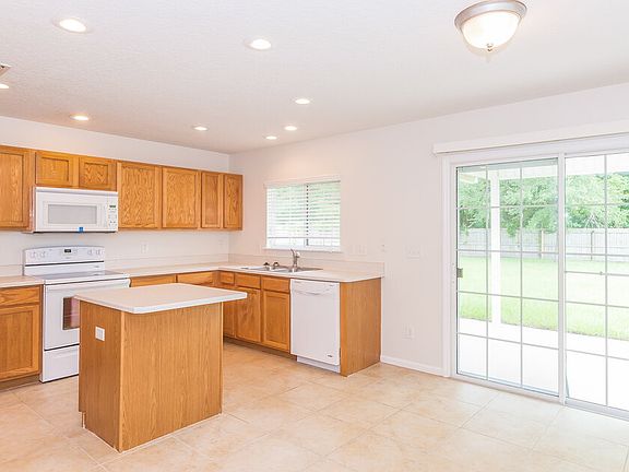 5th image of 7166 Newman Lake Ct