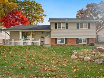 1193 Golden Gate Blvd, Mayfield Heights, OH, 44124