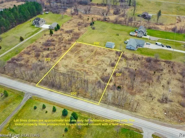 2434 E Baldwin Rd, Grand Blanc, MI 48439