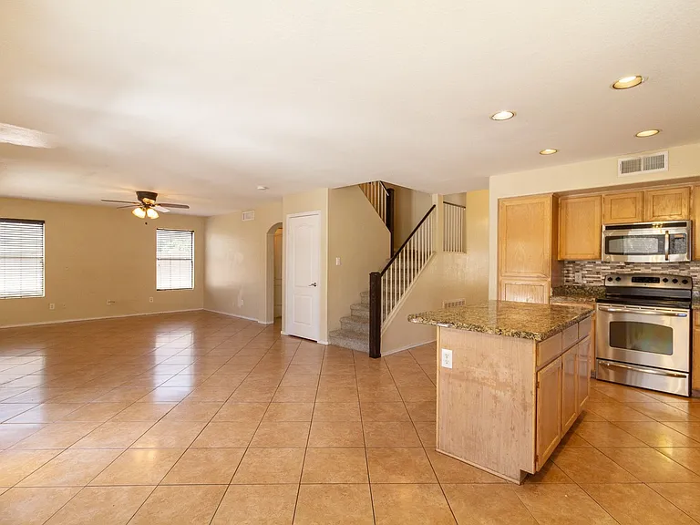 6423 W Escuda Rd — Photo 1